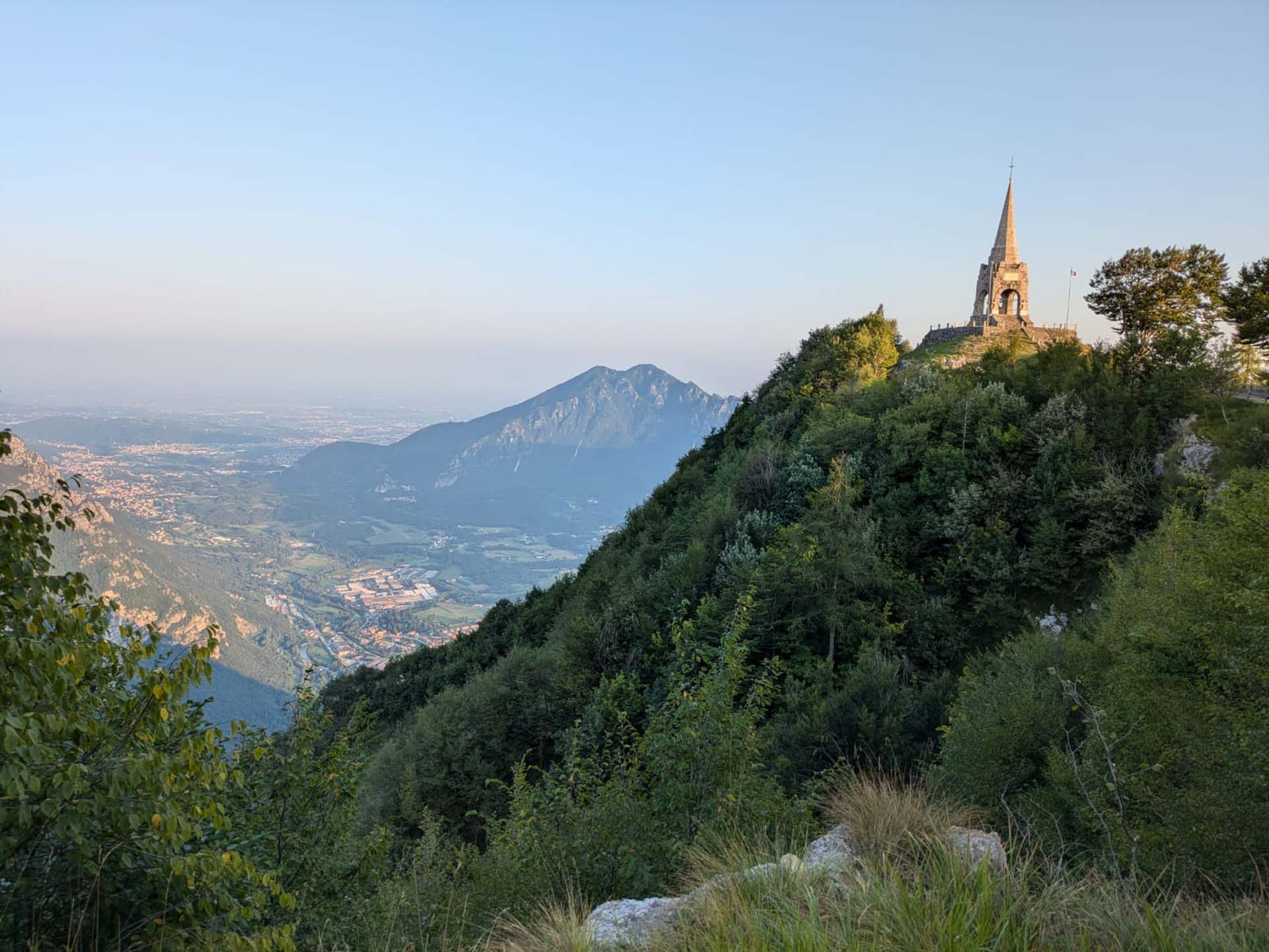 Sacrario_Monte_Cimone.jpg