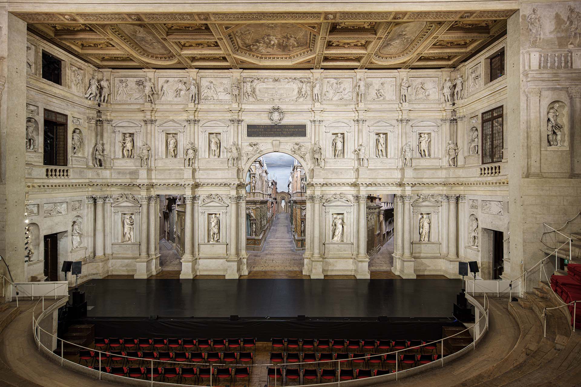 Teatro Olimpico credits Vicenzae.jpg