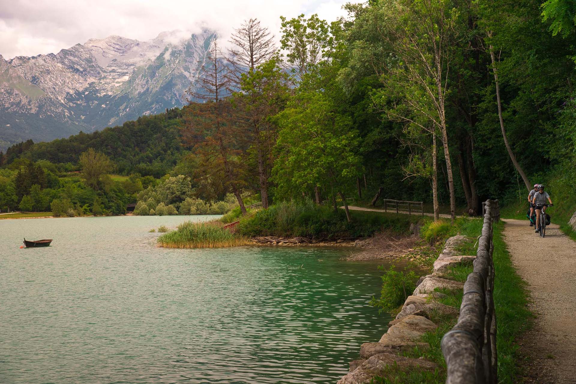 Lago Santa Croce Alpago bici