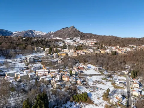 Vista di Tonezza del Cimone e del Monte Spitz