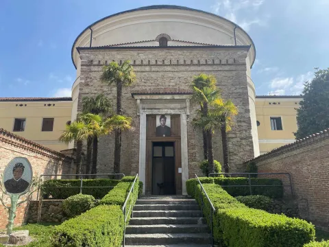 Facciata del Santuario S. Giuseppina Bakhita