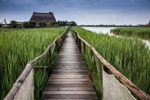 Passerella di legno per il Cason Grottolo a Caorle
