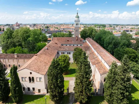 Monastero degli Olivetani a Rovigo visto dall'alto