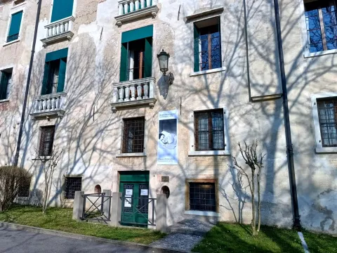 Entrada del Museo Hemingway e della Grande Guerra di Bassano del Grappa