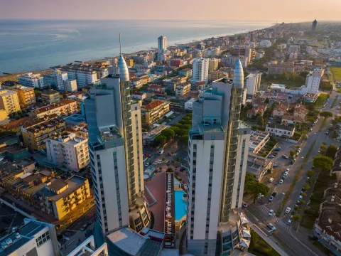 Veduta aerea di Jesolo e le sue Torri