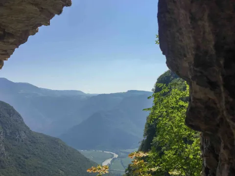 Veduta della Valdadige dal Santuario della Madonna della Corona