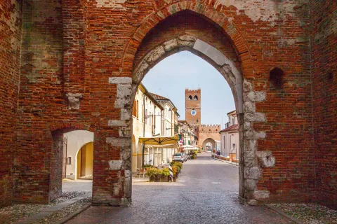 Torre dell'orologio di Noale vista dalla Torre delle Campane