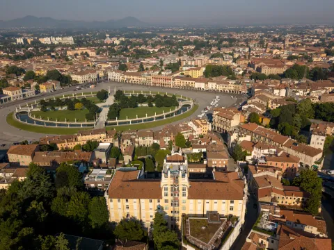 Vista dall'alto di Prato della Valle a Padova
