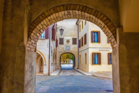 Vista Municipio da porta a Portobuffolè