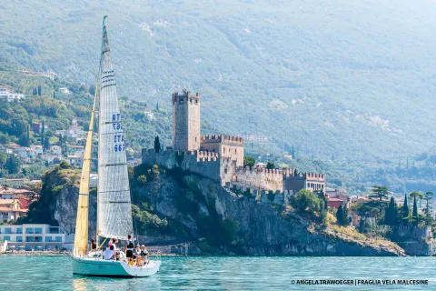 Attività di Team building aziendale sul Lago di Garda a Malcesine