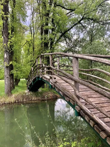 Ponte in legno presso Riserva Naturale del Vincheto di Celarda
