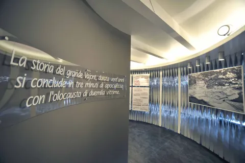Sala del Museo Longarone Vajont - Attimi di storia