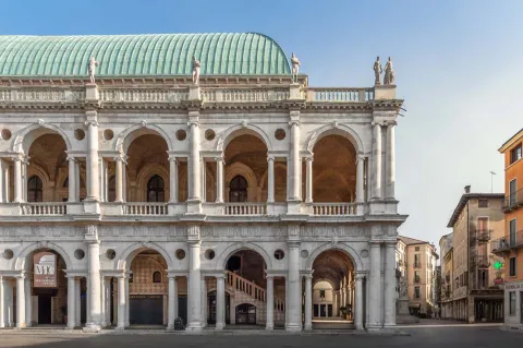 Dettaglio della loggia della Basilica Palladiana a Vicenza
