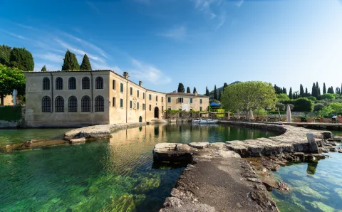 Punta San Vigilo a Garda vista dal Lago