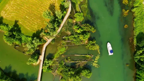 Vista dall'altro del Cimitero dei Burci lungo il fiume Sile