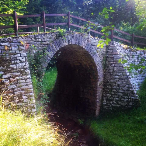 Ponte romano a Lamon lungo la Via Claudia Augusta
